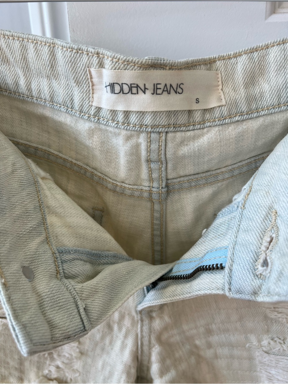 HIDDEN Jeans Distressed Frayed Hem Cutoff Denim Shorts Size Small Cotton Grunge - Picture 6 of 9